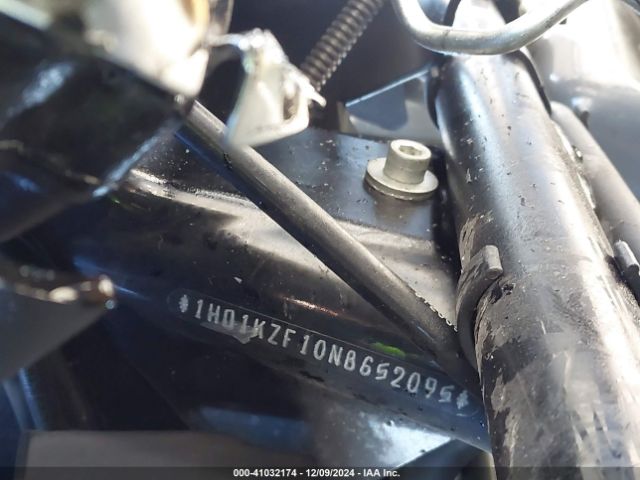 2022 HARLEY-DAVIDSON FLTRK 1HD1KZF10NB652095 Photo 9