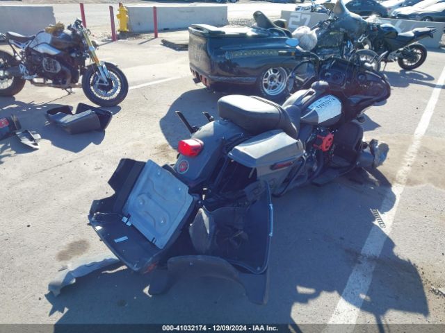 2022 HARLEY-DAVIDSON FLTRK 1HD1KZF10NB652095 Photo 3