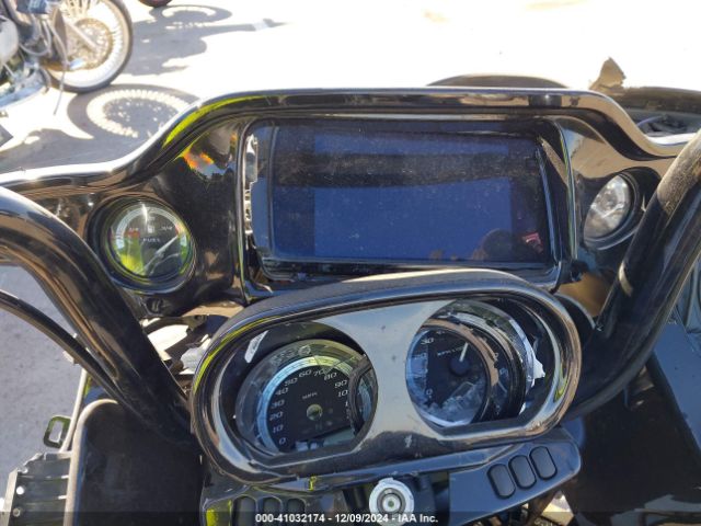 2022 HARLEY-DAVIDSON FLTRK 1HD1KZF10NB652095 Photo 6