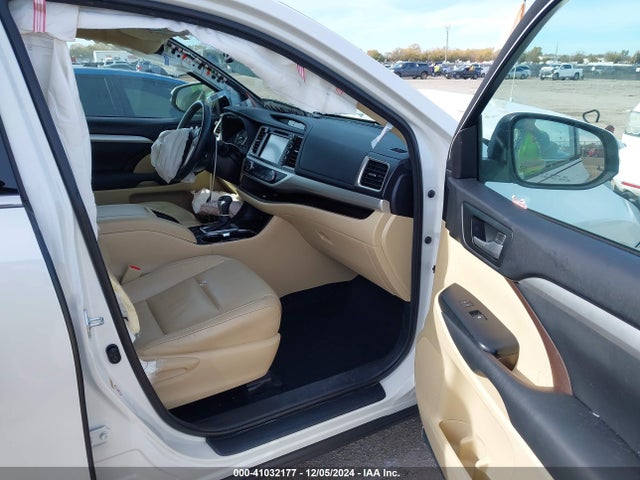 5TDKKRFH5FS090689 Toyota Highlander Xle V6