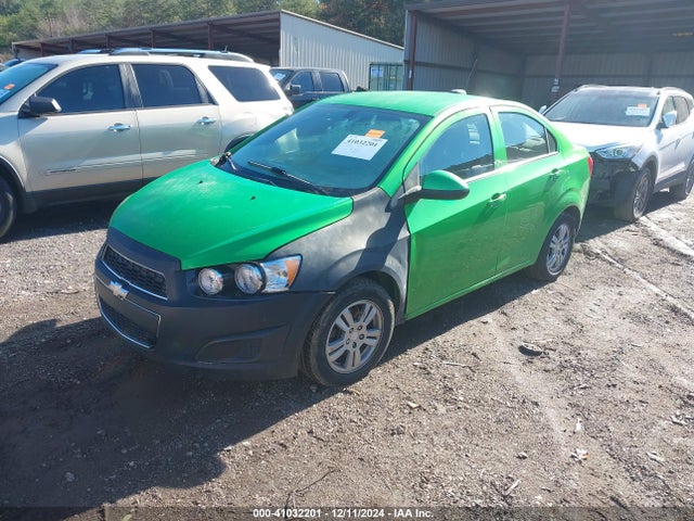 Chevrolet Sonic Lt Auto 2016 1G1JC5SH4G4117880 Image 2