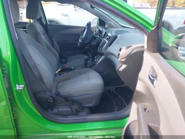 Chevrolet Sonic Lt Auto 2016 1G1JC5SH4G4117880 Image 5
