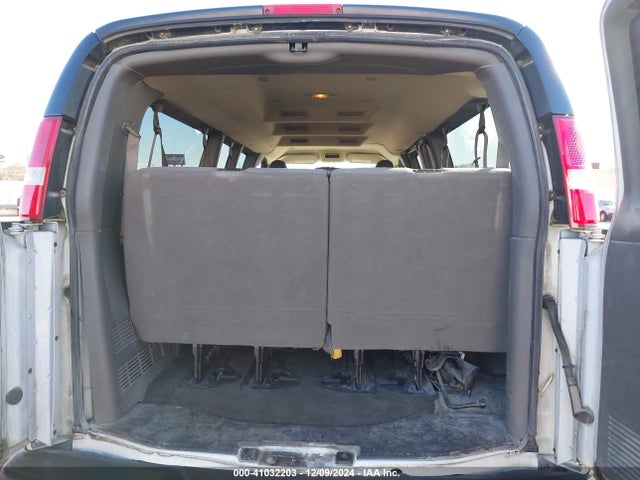 Chevrolet Express 3500 Lt 2018 1GAZGPFG7J1334885 Image 16