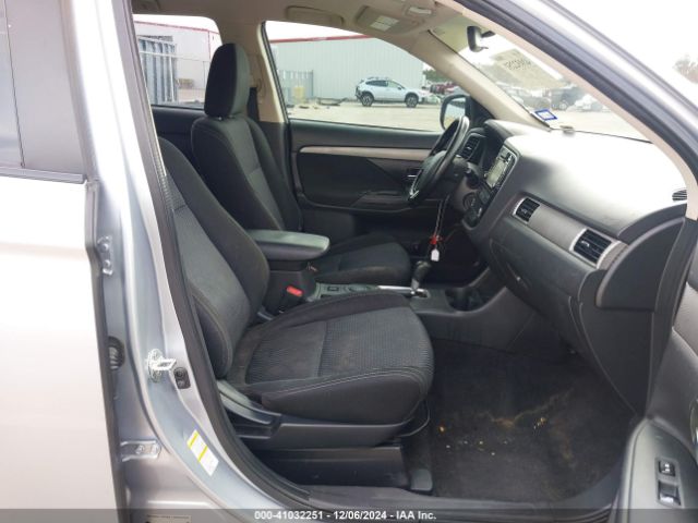 JA4AD3A34GZ057272 Mitsubishi Outlander Se