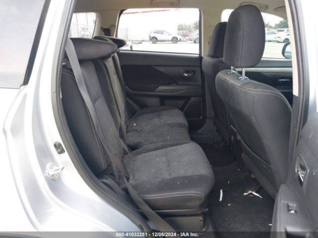 JA4AD3A34GZ057272 Mitsubishi Outlander Se