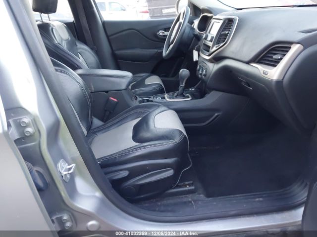 1C4PJMAB0FW522832 Jeep Cherokee Sport