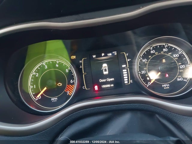 1C4PJMAB0FW522832 Jeep Cherokee Sport