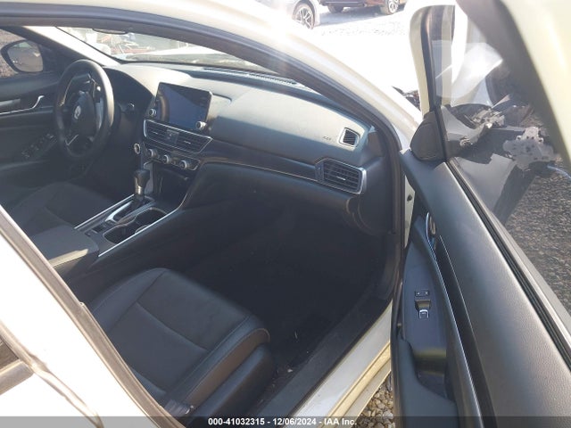 1HGCV1F38NA101201 Honda Accord Sport