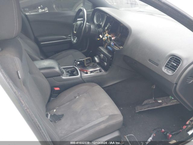 2C3CDXBG8FH744880 Dodge Charger Se
