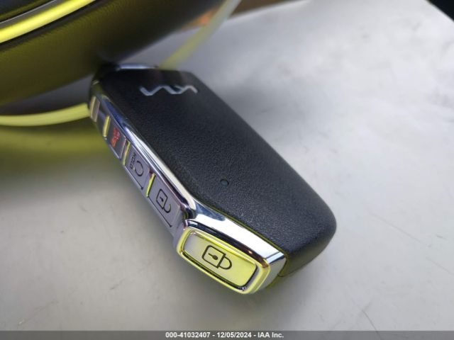 KNDCR3LE0R5197053 KIA NIRO EX