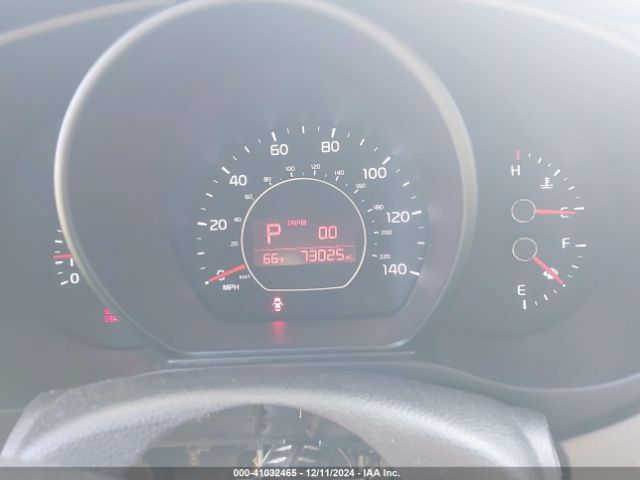 KNDJN2A21G7840551 KIA Soul !