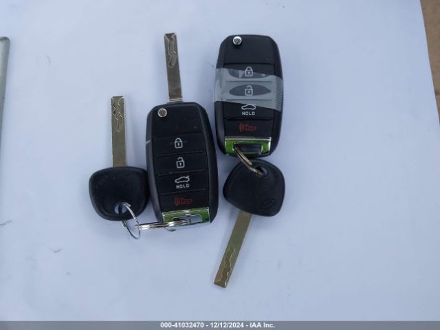 3KPA24AB7KE216217 KIA RIO S