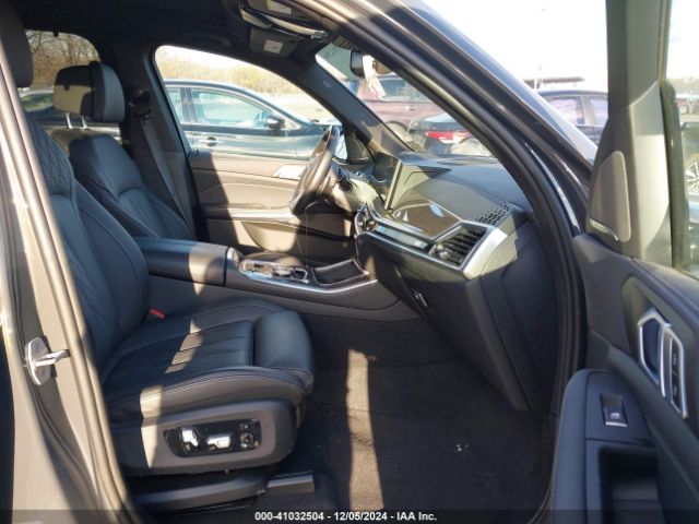 5UX33EU01R9U12219 BMW X5 M60i