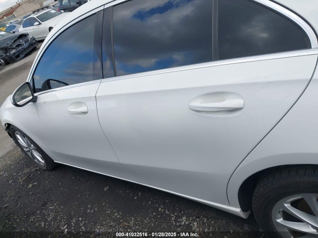 Mercedes-Benz A 220 2021 W1K3G4EBXMJ313170 Image 14