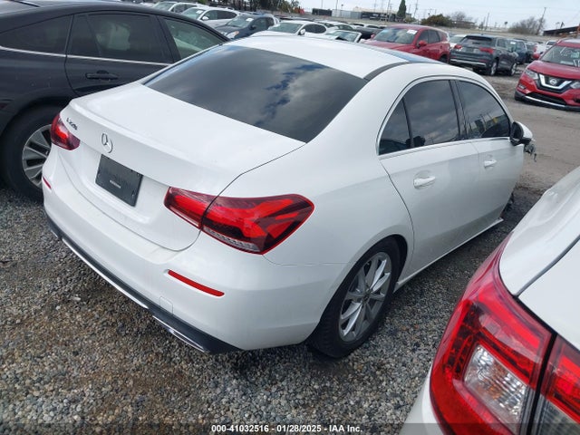 W1K3G4EBXMJ313170 Mercedes-Benz A 220