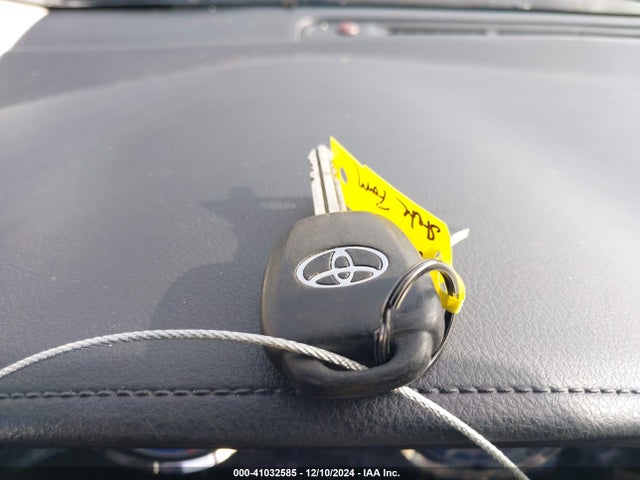 Toyota COROLLA SE 2018 5YFBURHE2JP774730 Image 11