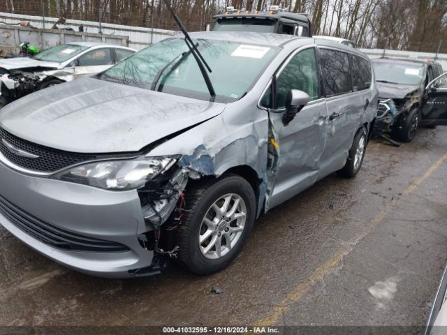 2C4RC1DG2KR638562 Chrysler Pacifica Touring