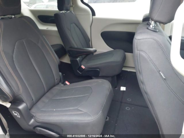 2C4RC1DG2KR638562 Chrysler Pacifica Touring