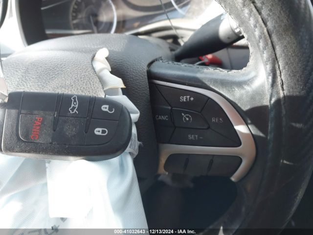1C3CCCCB3FN574532 Chrysler 200 C