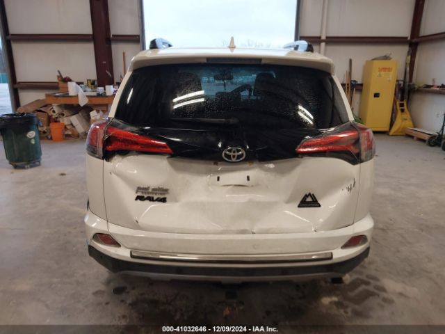 2T3RFREVXJW819514 Toyota Rav4 Adventure/xle