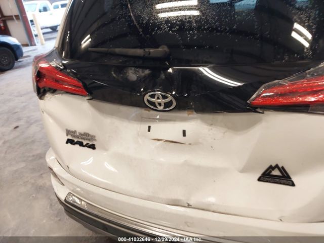 2T3RFREVXJW819514 Toyota Rav4 Adventure/xle