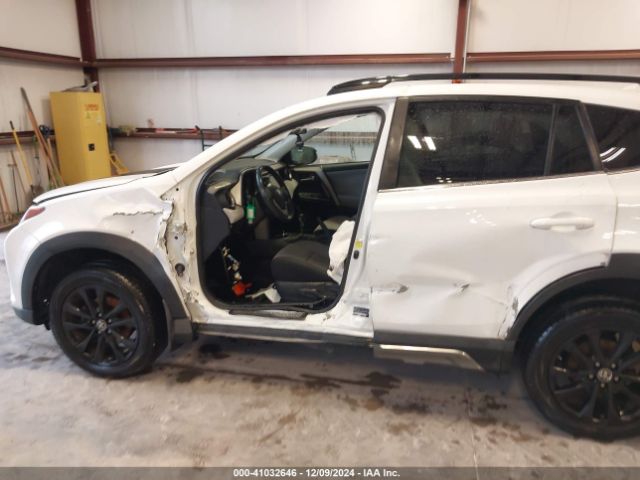 2T3RFREVXJW819514 Toyota Rav4 Adventure/xle