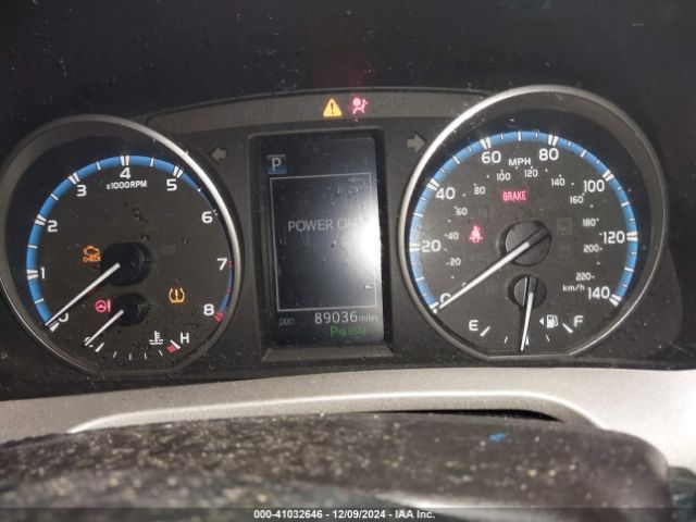 2T3RFREVXJW819514 Toyota Rav4 Adventure/xle