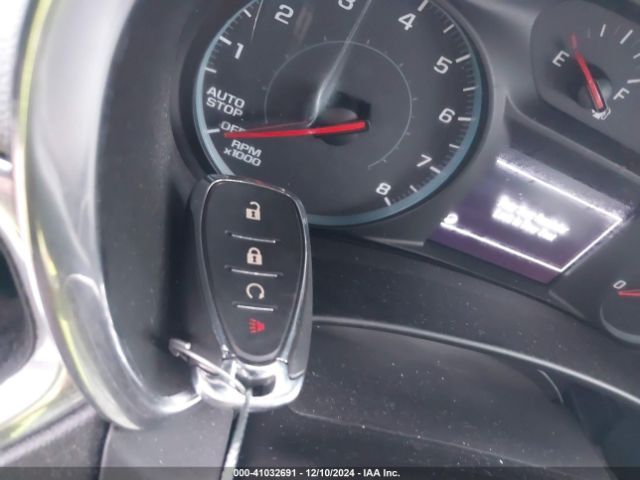 2GNAXHEV6J6114040 Chevrolet EQUINOX LS