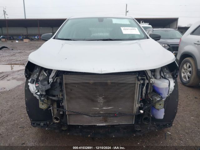 2GNAXHEV6J6114040 Chevrolet EQUINOX LS