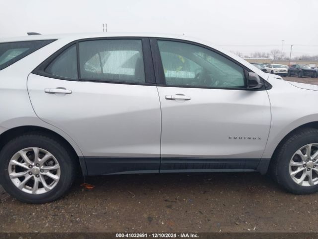 2GNAXHEV6J6114040 Chevrolet EQUINOX LS