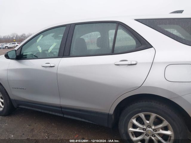 2GNAXHEV6J6114040 Chevrolet EQUINOX LS
