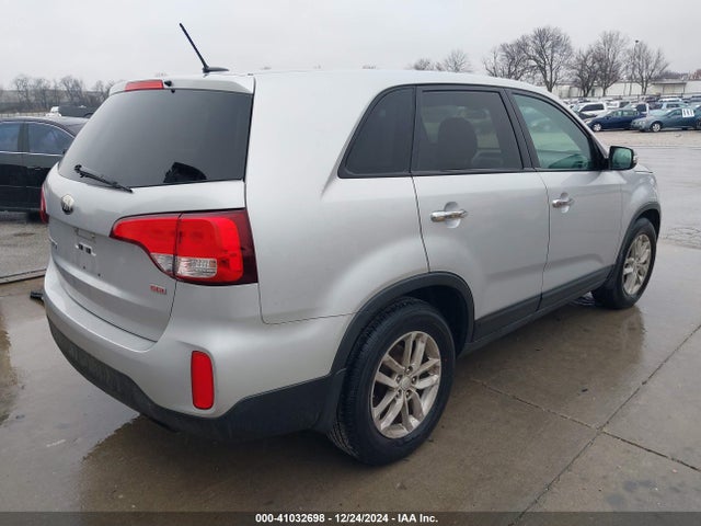 KIA SORENTO LX 2014 5XYKT3A64EG448330 Image 4