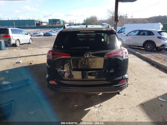 Toyota RAV4 LE 2017 2T3BFREV5HW608281 Image 16