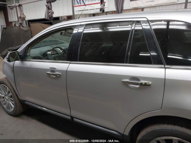 2LMDJ8JK3EBL01414 Lincoln MKX