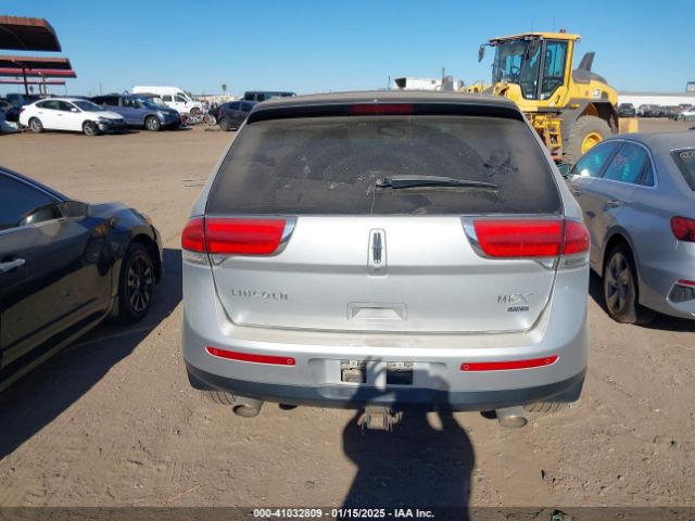 2LMDJ8JK3EBL01414 Lincoln MKX