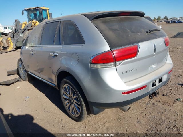 2LMDJ8JK3EBL01414 Lincoln MKX