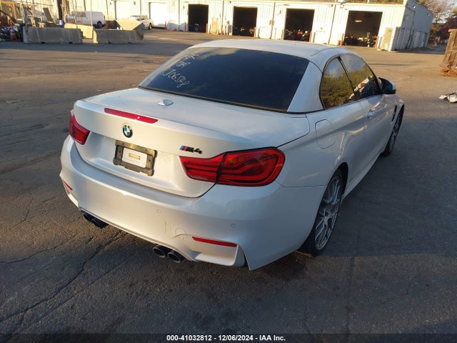 2019 BMW M4 WBS4Z9C55KEJ63812 Photo 3