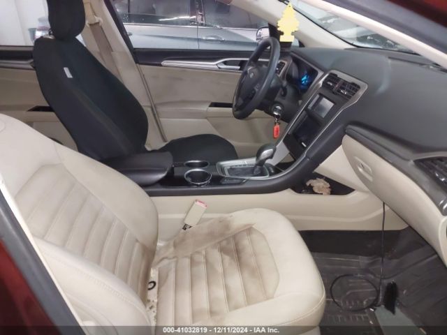 3FA6P0H79FR142112 Ford FUSION SE