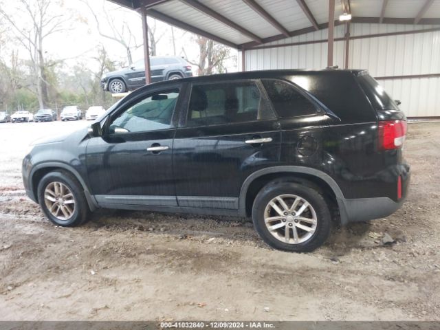 5XYKT3A64FG564290 KIA SORENTO LX