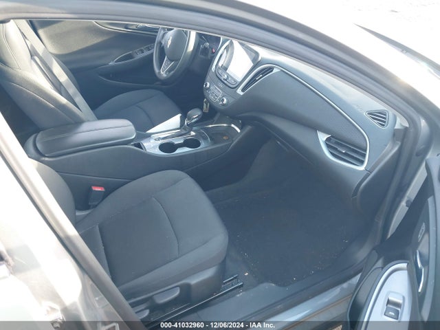 1G1ZD5ST9PF129998 Chevrolet Malibu Fwd 1lt