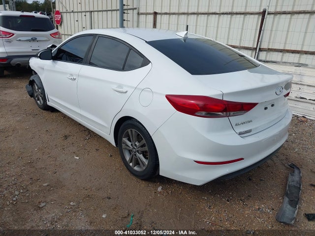 Hyundai Elantra Value Edition 2018 5NPD84LF0JH261554 Image 3
