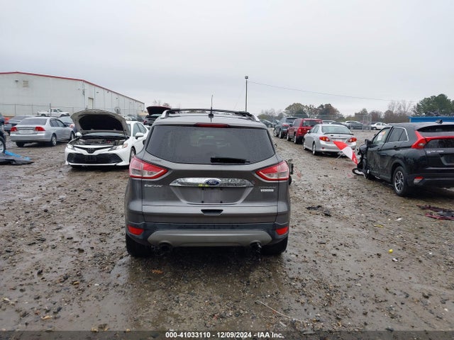 1FMCU0J90EUA54473 Ford Escape Titanium