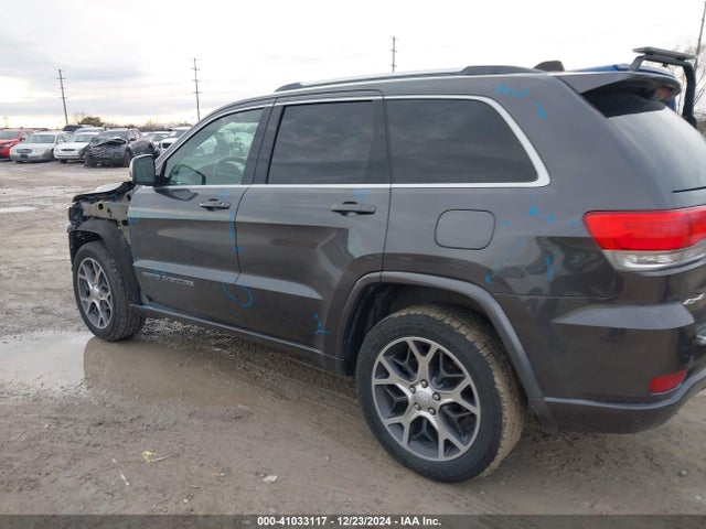 1C4RJFBG6JC104574 Jeep Grand Cherokee Sterling Edition 4x4