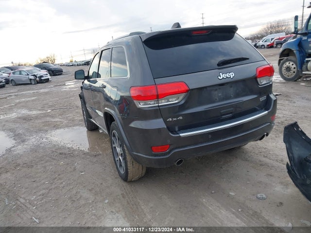 1C4RJFBG6JC104574 Jeep Grand Cherokee Sterling Edition 4x4