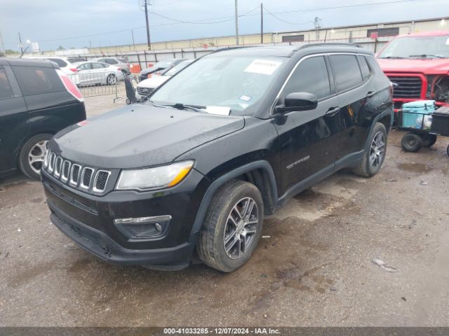 3C4NJCBB0JT503339 Jeep Compass Sun And Wheel Fwd