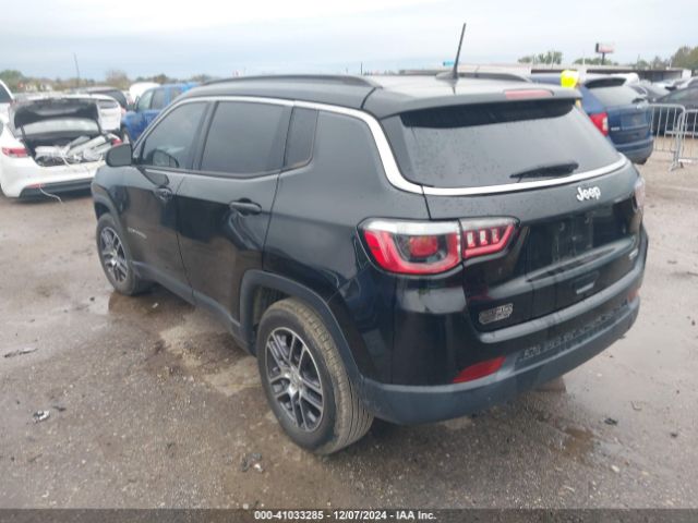 3C4NJCBB0JT503339 Jeep Compass Sun And Wheel Fwd