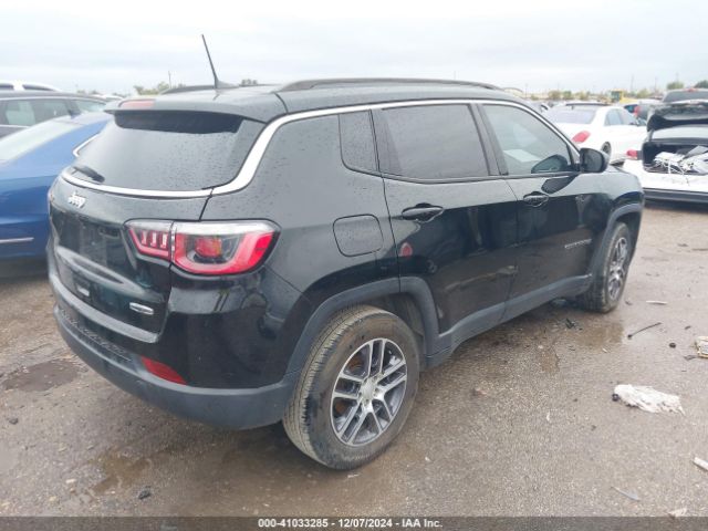 3C4NJCBB0JT503339 Jeep Compass Sun And Wheel Fwd