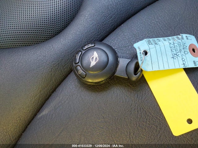 2010 MINI COOPER S CLUBMAN WMWMM3C53ATZ33256 Photo 10