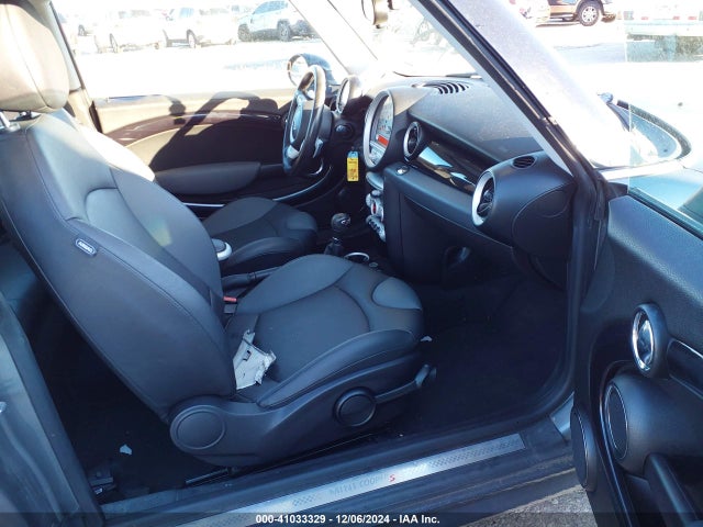2010 MINI COOPER S CLUBMAN WMWMM3C53ATZ33256 Photo 4