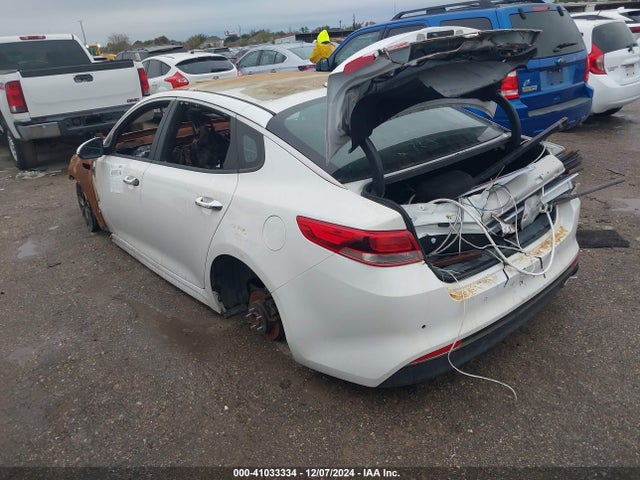 KIA Optima Lx 2018 5XXGT4L34JG252577 Image 3